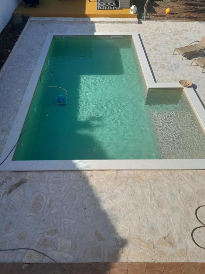Caliente Apartments Vir B Luaran gambar